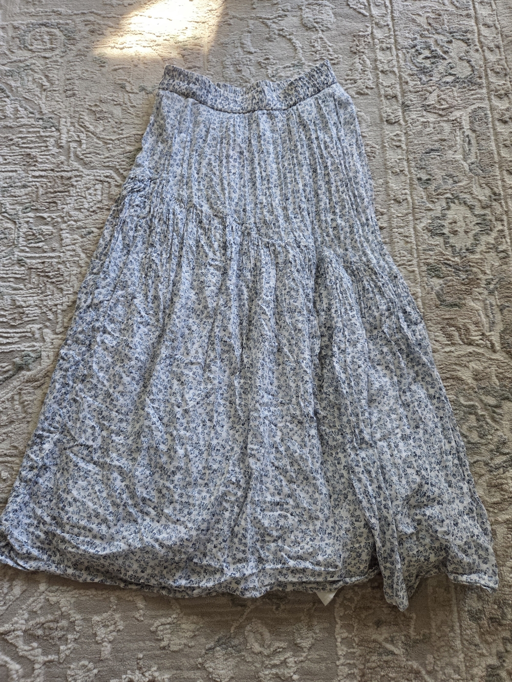 American Eagle Outfitters White and Light Blue Floral Tiered Maxi Skirt